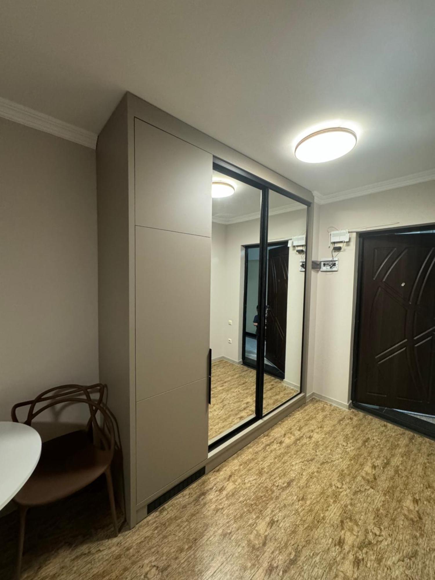 Pirosmani Mini Hotel Batoemi Buitenkant foto